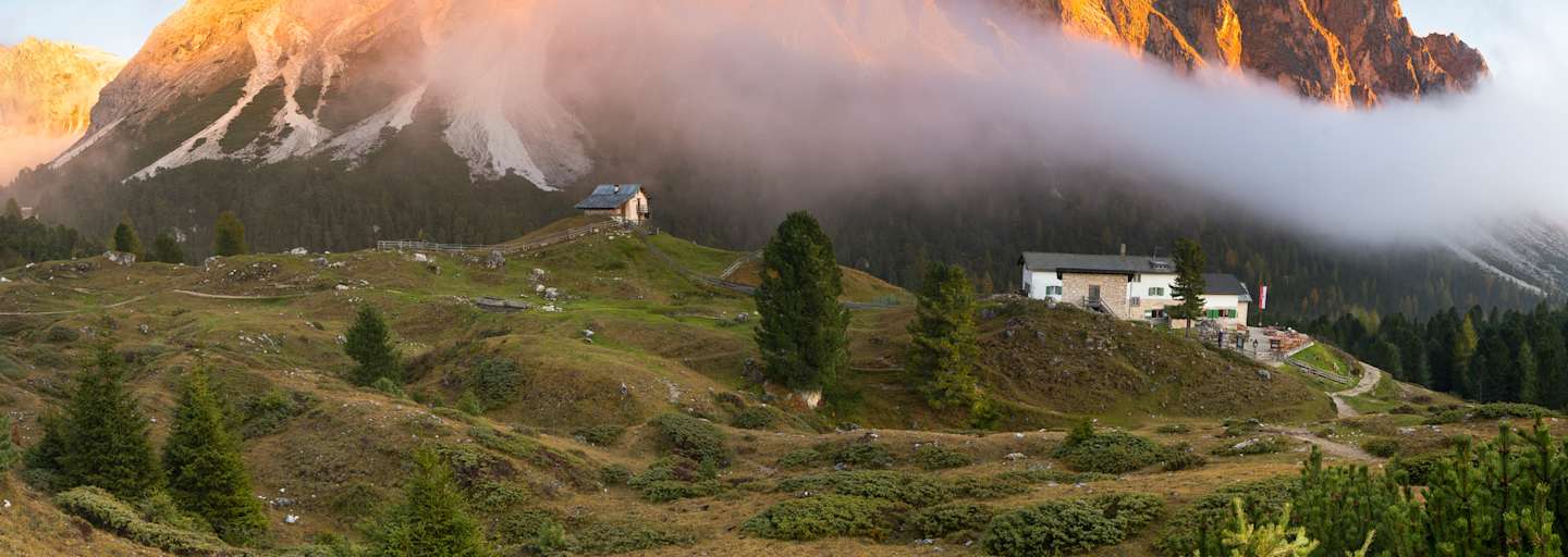 Die Regensburger Hütte in den Dolomiten