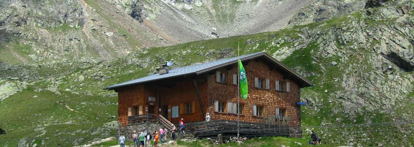 Die Tiefrastenhütte in Südtirol freut sich bereits auf Gäste