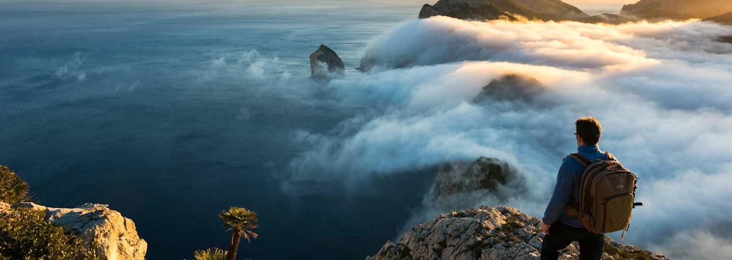 Auf Mallorca kann man nicht nur das Tanzbein schwingen, sondern großartige Wanderungen mit Meerblick unternehmen