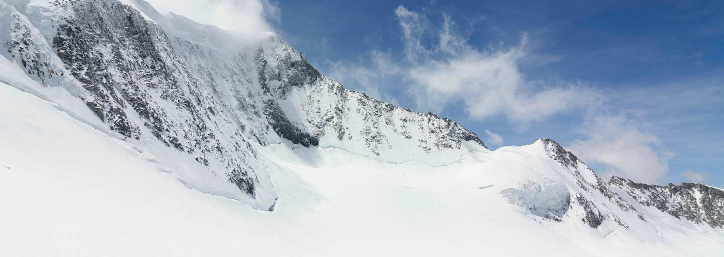 Dafür kann man nicht früh genug planen: Der Gipfel des Großvenedigers (3.666 m) ist ein beliebtes Skihochtourenziel im Frühjahr 