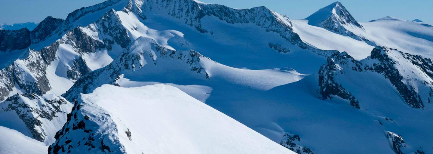 Dafür kann man nicht früh genug planen: Der Gipfel des Großvenedigers (3.666 m) ist ein beliebtes Skihochtourenziel im Frühjahr 