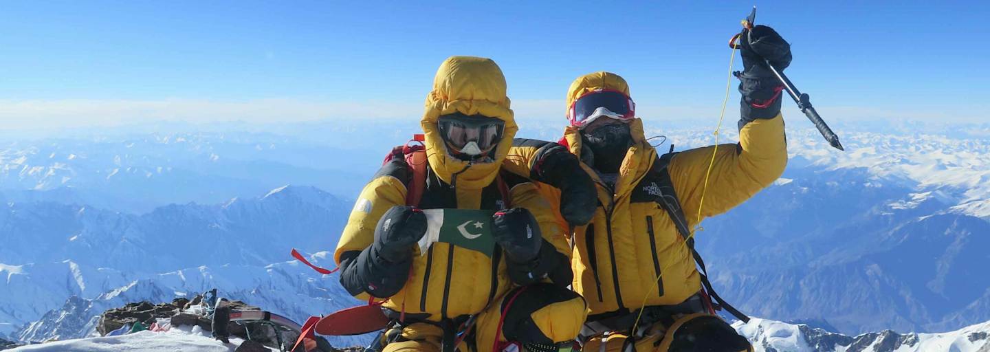 Ali Sadpara und Simone Moro am Gipfel des Nanga Parbat am 26. Februar 2016