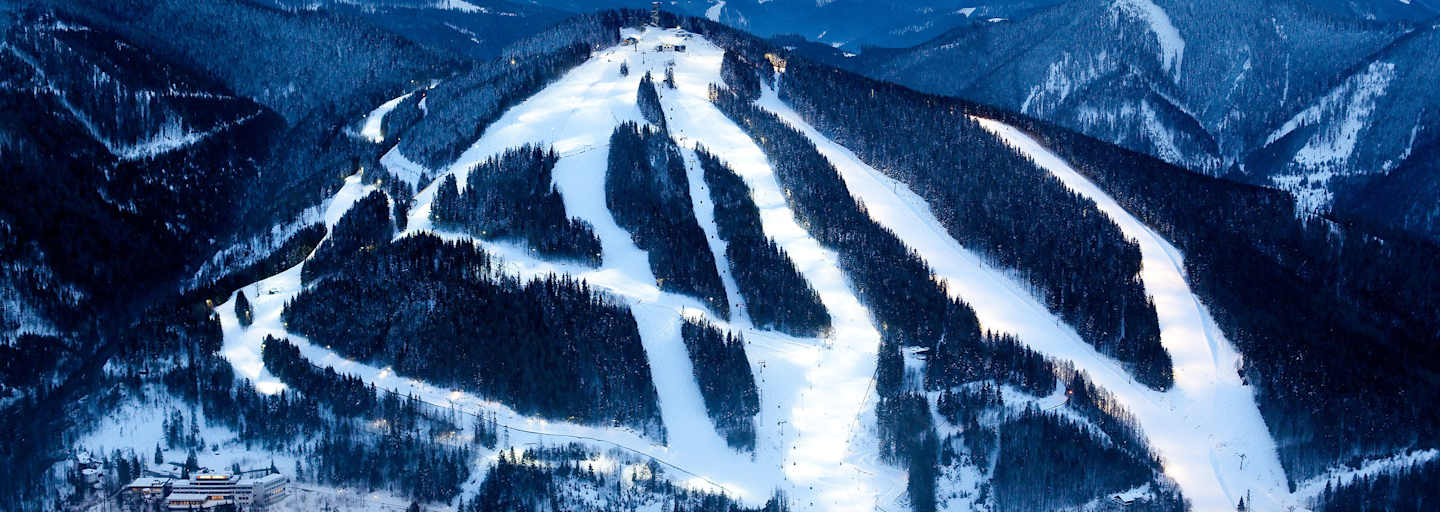 Nachtpisten-Panorama am Semmering
