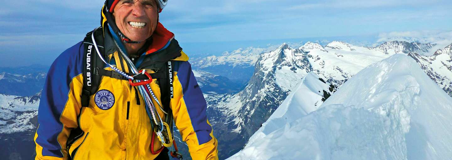 Peter Habeler am Eiger-Gipfel in der Schweiz