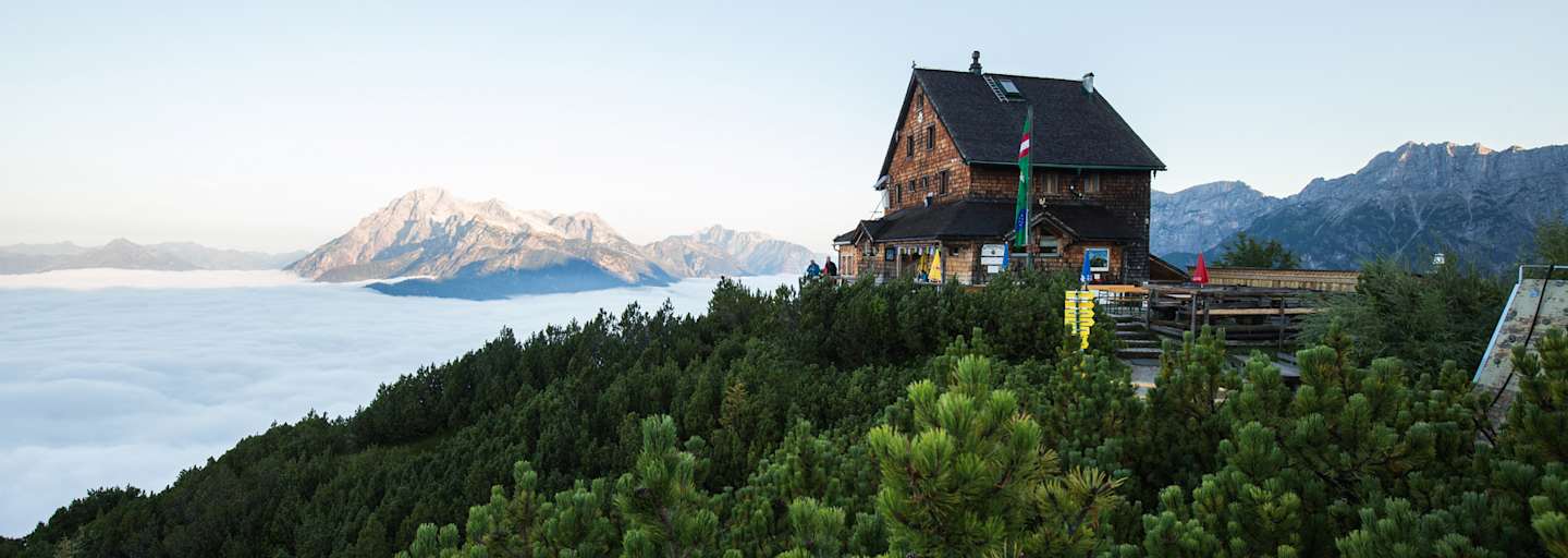 Die Peter-Wiechenthaler-Hütte