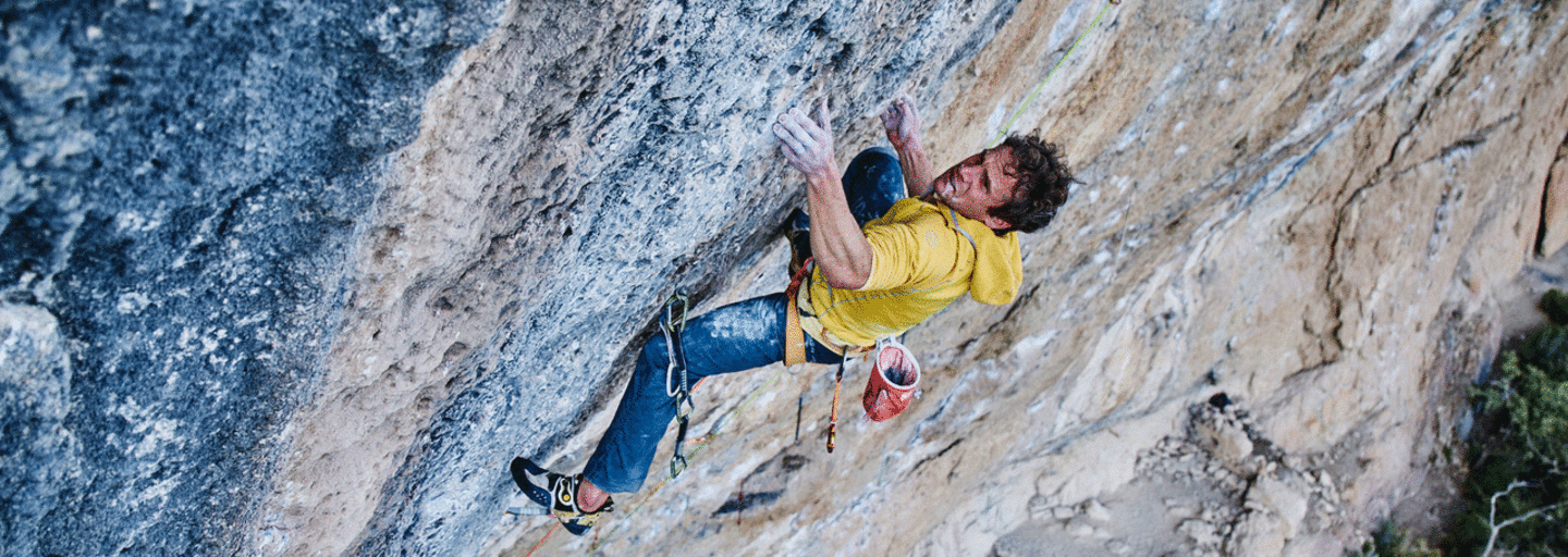 Roger Schaeli beim Klettern in Oliana in Spanien