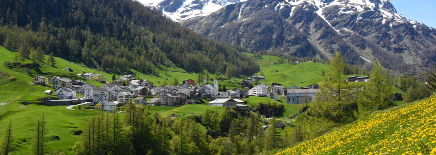 Simplon Dorf in den Walliser Alpen