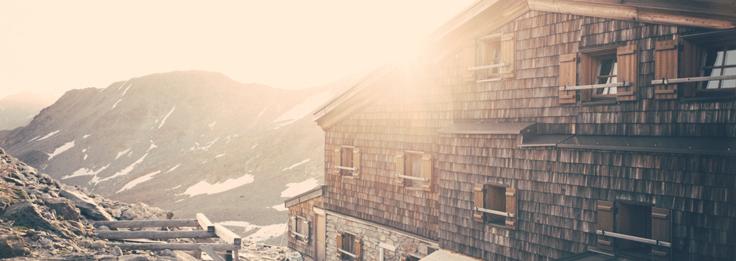 Die Similaunhütte ist eine idealer Ausgangspunkt für Skihochtouren im Frühling