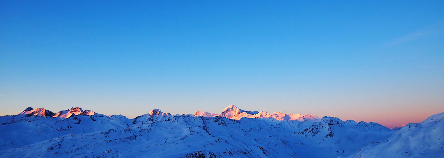 Schweiz: Sonnenaufgang in den Urner Alpen