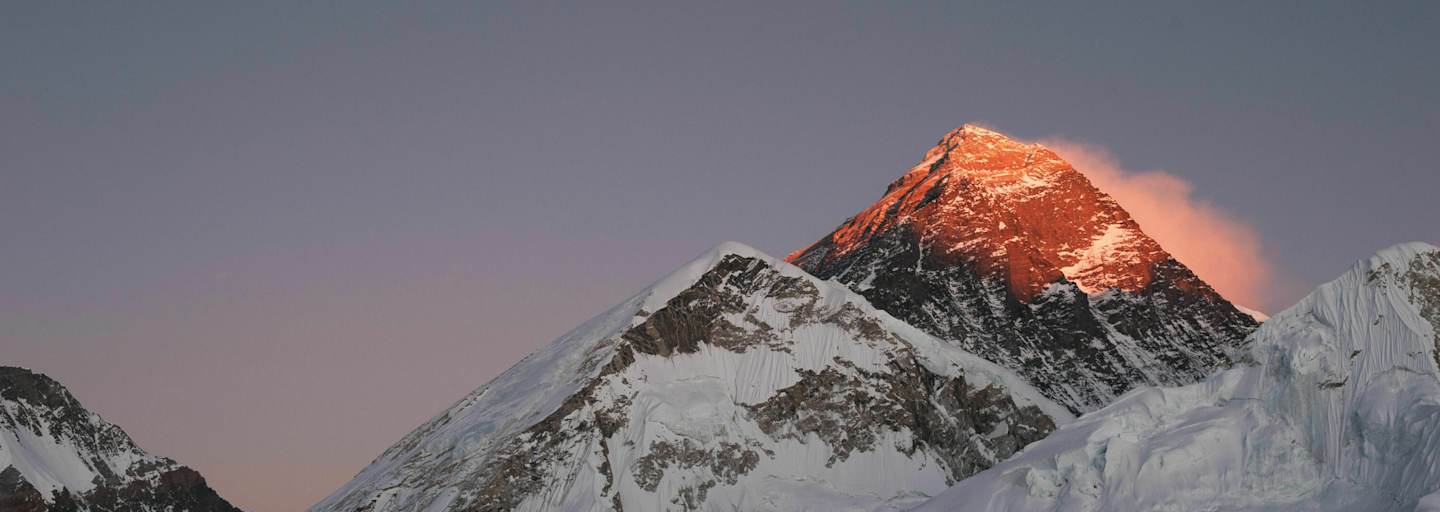 Sonnenuntergang am Mount Everest im Himalaya