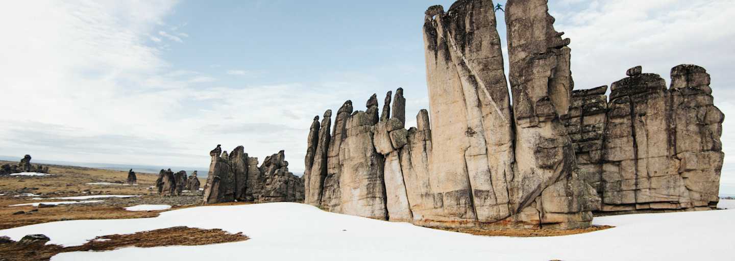 Unbekanntes Land und ungewisser Fels: eine Kletterexpeditionen der besonderen Art