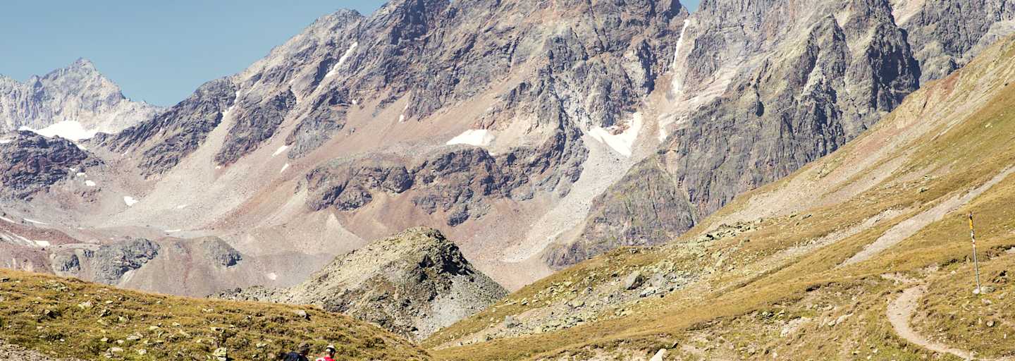 Wanderung: Über die Alp Sura zum Lai Blau