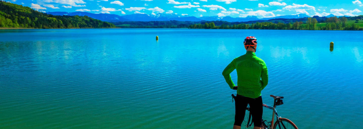 Der Waginger See ist ein Naturjuwel in den Chiemgauer Alpen 