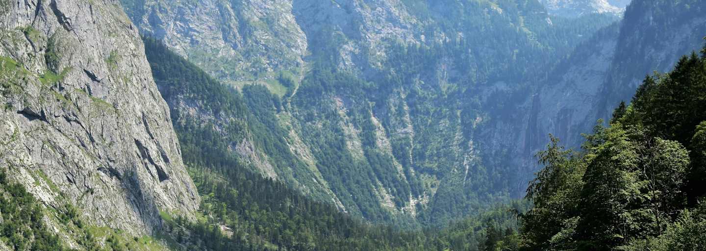 Der Obersee ist quasi der kleine Bruder des Königssees in Berchtesgaden.