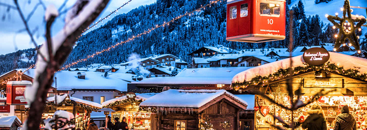 Weihnachtsdorf in Wolkenstein, Südtirol.