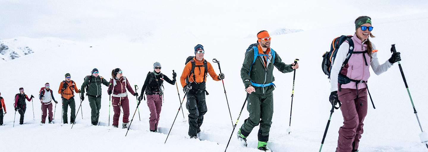 DIE TOUR 2025: Gemeinsam durch den Tiefschnee – Skitouren-Abenteuer am Arlberg