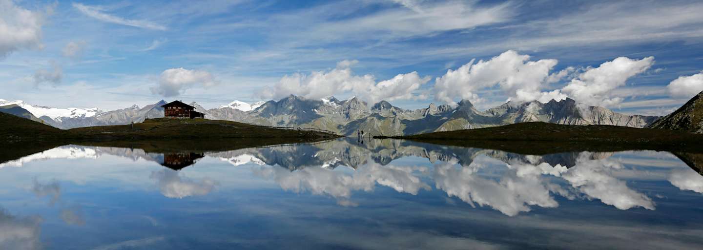 Zuaplsee mit Zupalseehütte in der Lasörlinggruppe