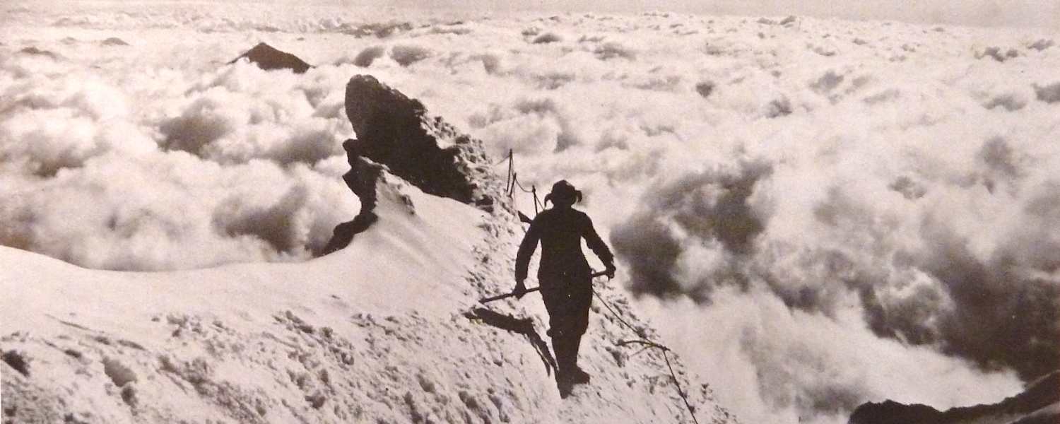 Kleinglockner über dem Wolkenmeer