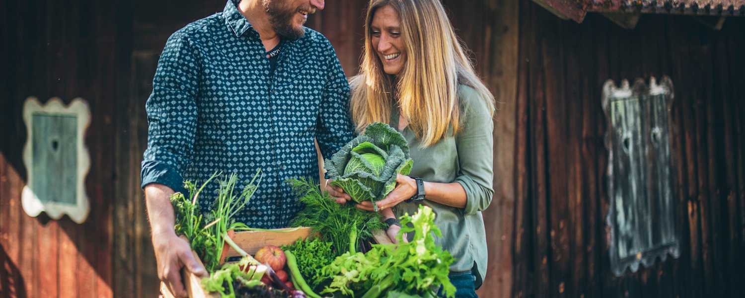Tom Burger und Evelyn Matejka von der Franz-Fischer-Hütte kochen vegan