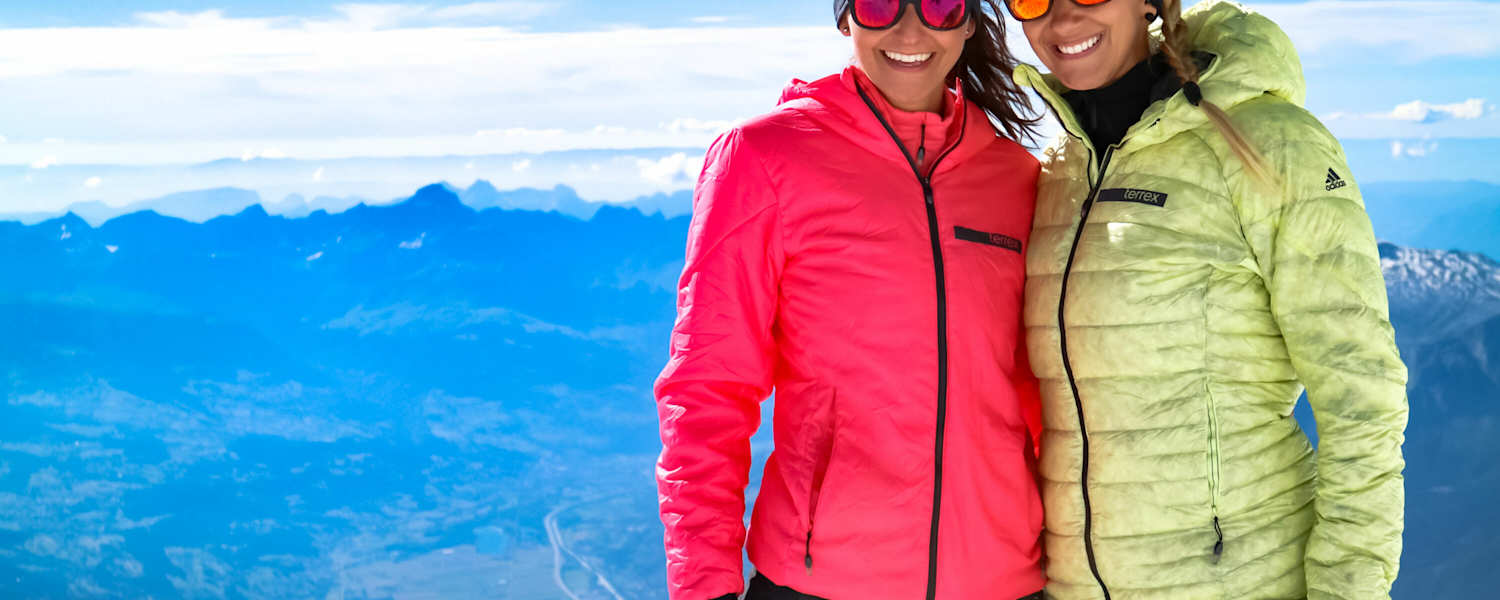 Auf dem Weg zum Mont Blanc: Maggy und Anja am Refuge du Goûter