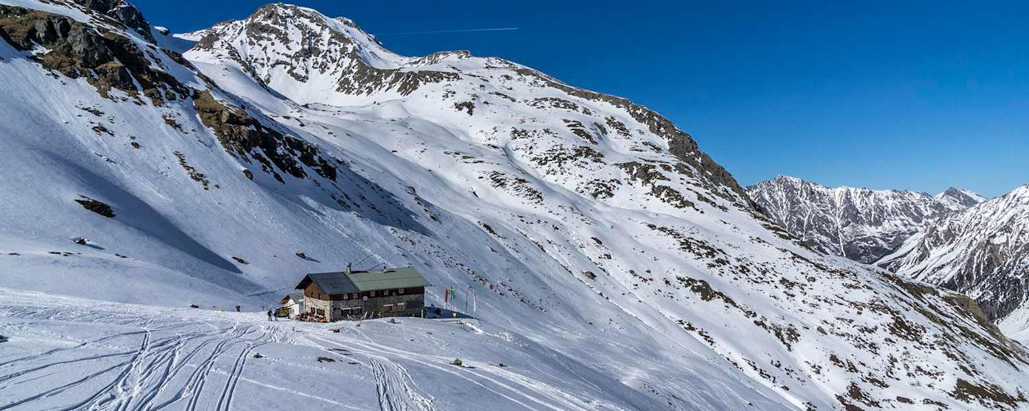 Schneeschuhtour Pforzheimer Hütte, Stubaier Alpen, Tirol