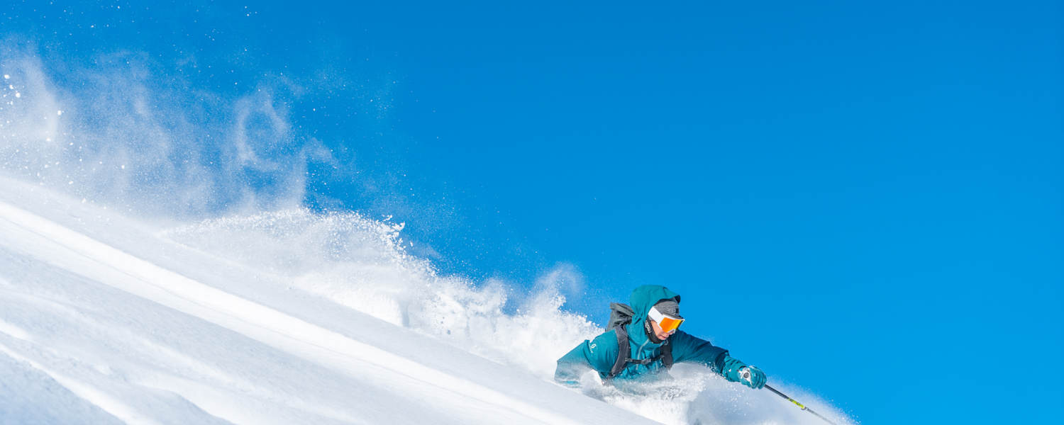 Bindungen von PLUM ermöglichen leichte Aufstiege und rasante Abfahrten.