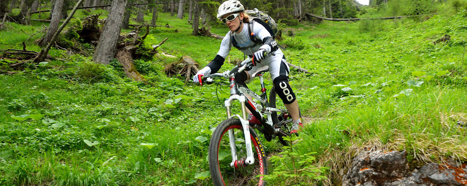 Maria Sendlhofer-Schag beim Mountainbiken