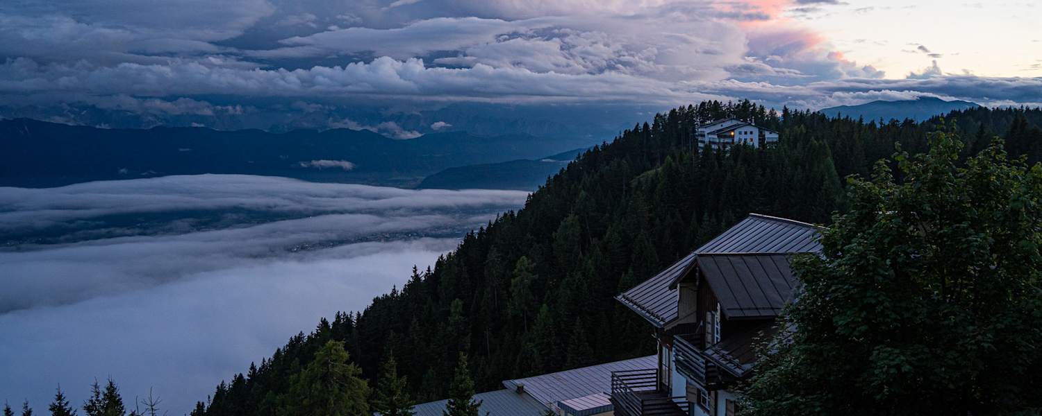 Villach mit Nebelmeer