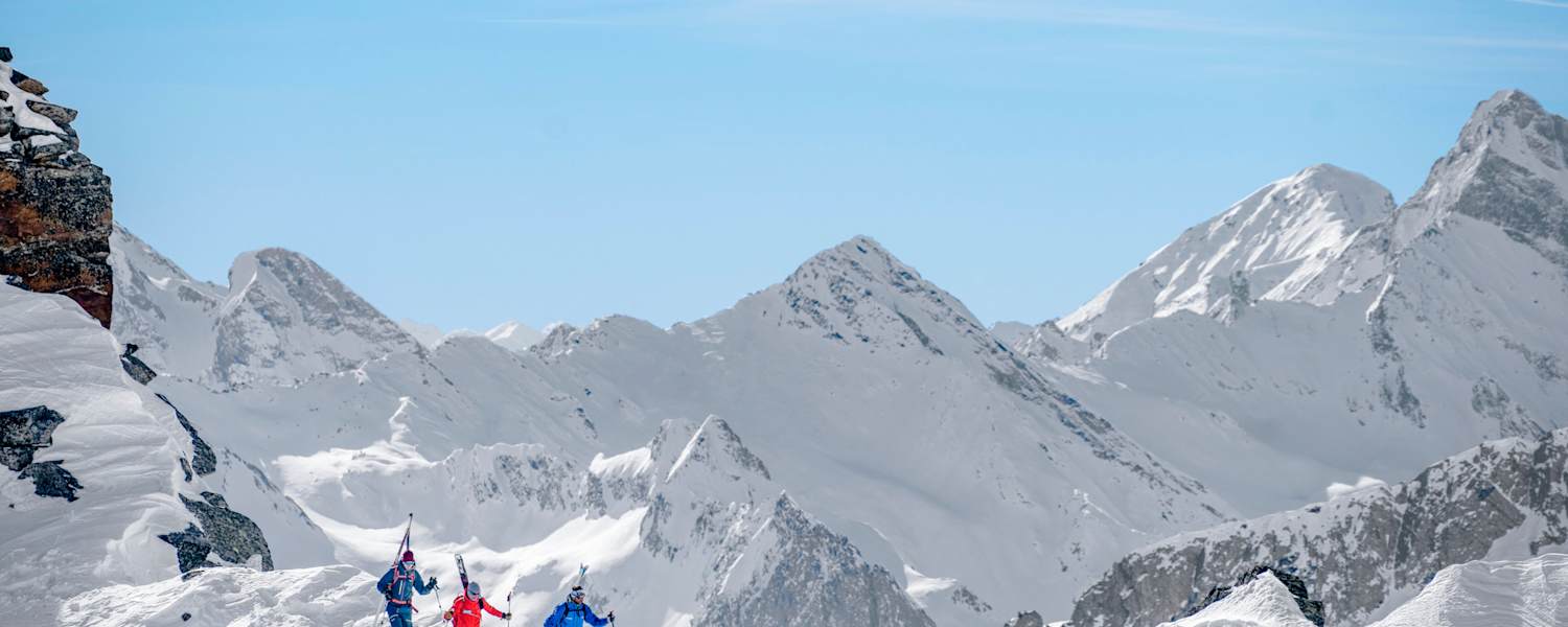 Ein Blick auf die unfassbare Alpenlandschaft des Zillertals.