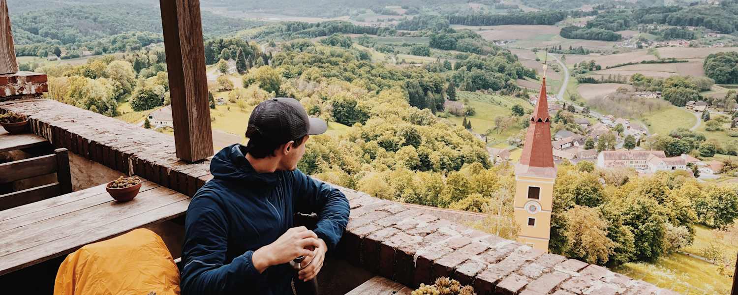 Ernst Merkinger wandert weit