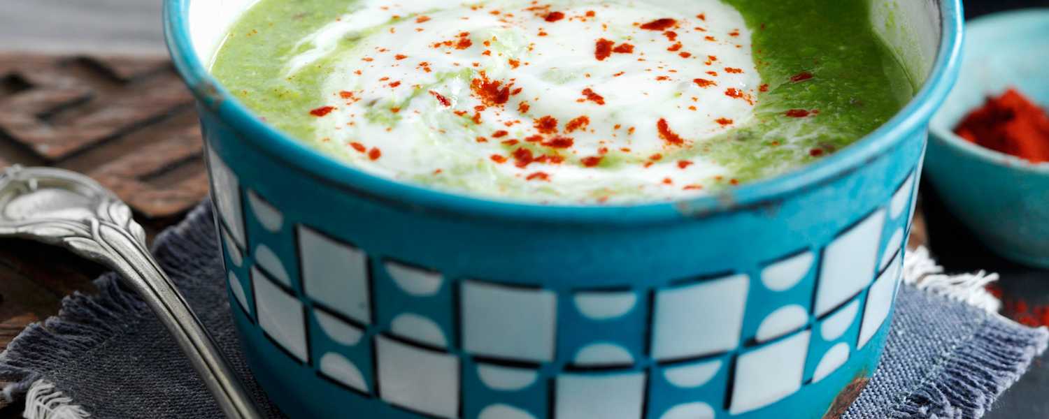 Topf mit Erbsensuppe