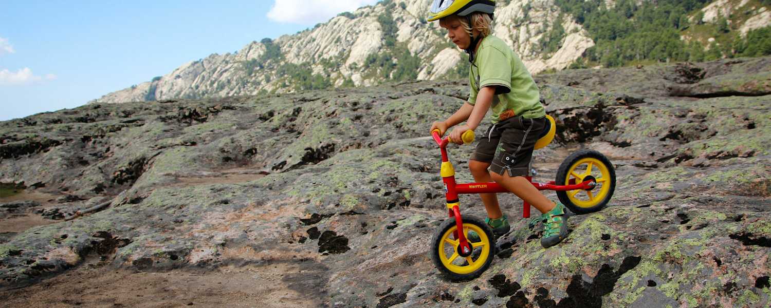 Mountainbiken mit Kindern: Kind am Laufrad