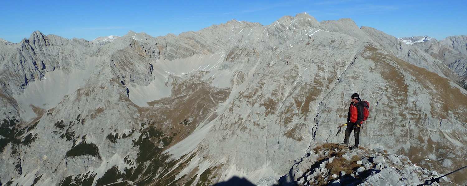 Alpine Touren im Fels - Blick auf das Karwendel