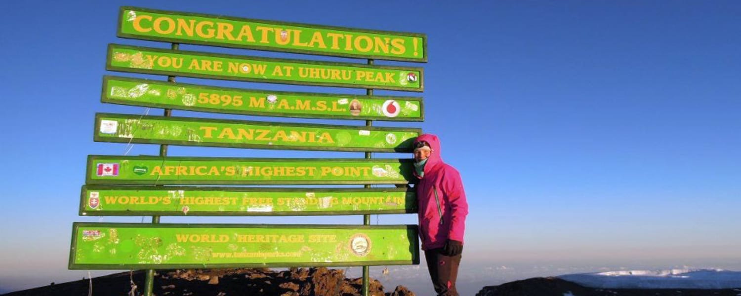 Dünne Luft: Am 5.895 Meter hohen Uhuru-Peak, dem Gipfel des Kilimanjaro