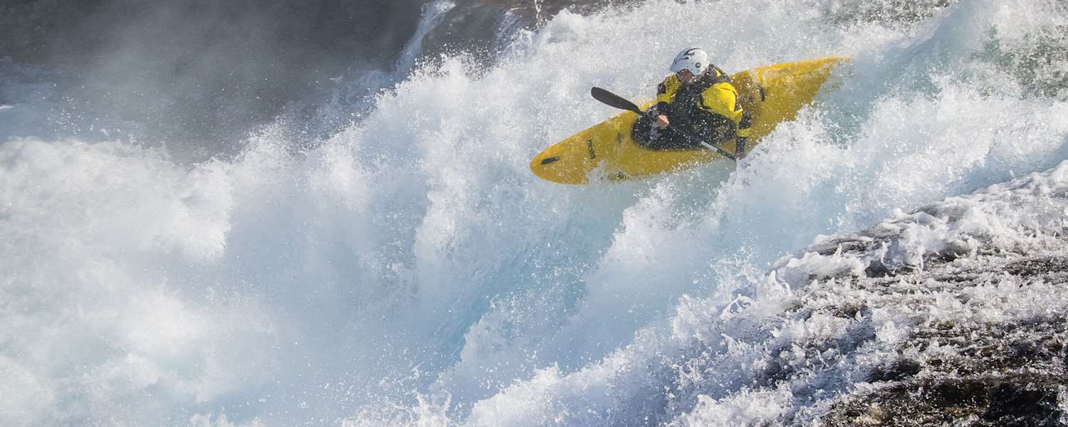 Spektakulärer Ritt im Weisswasser
