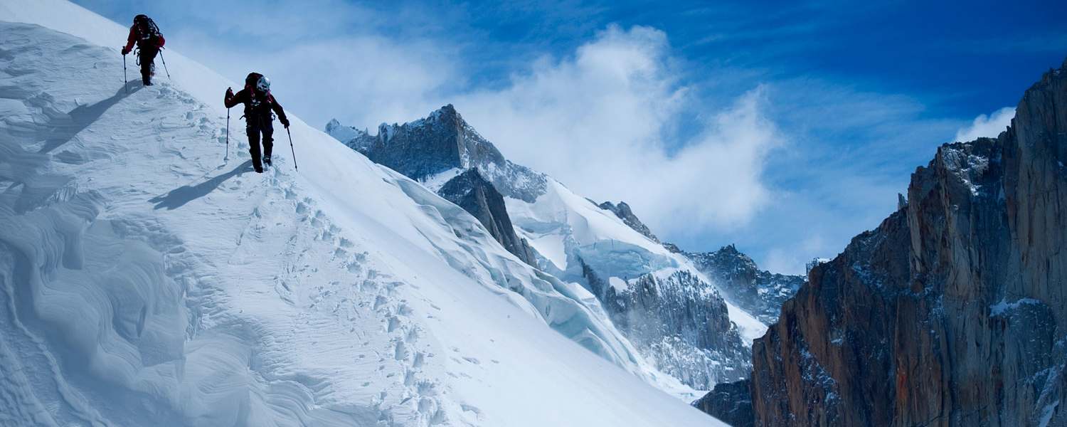 David Lama und sein Partner auf dem Weg zum Cerro Torre 2012