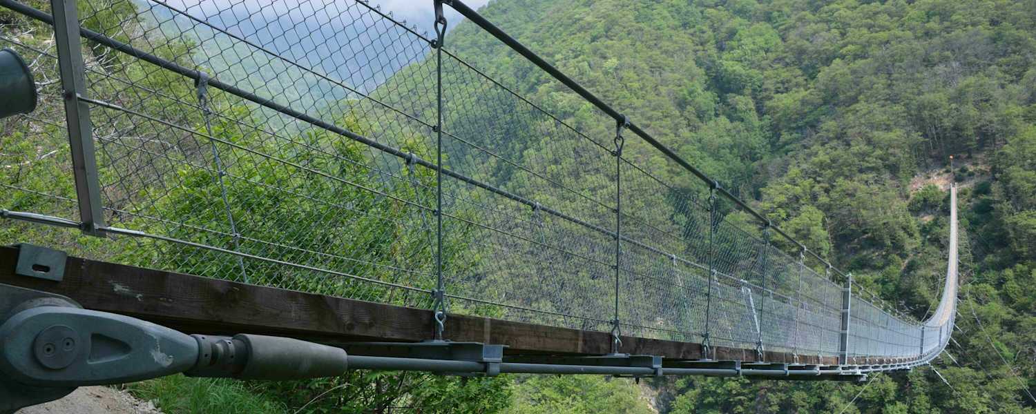 Tibetische Hängebrücke Carasc Tessin