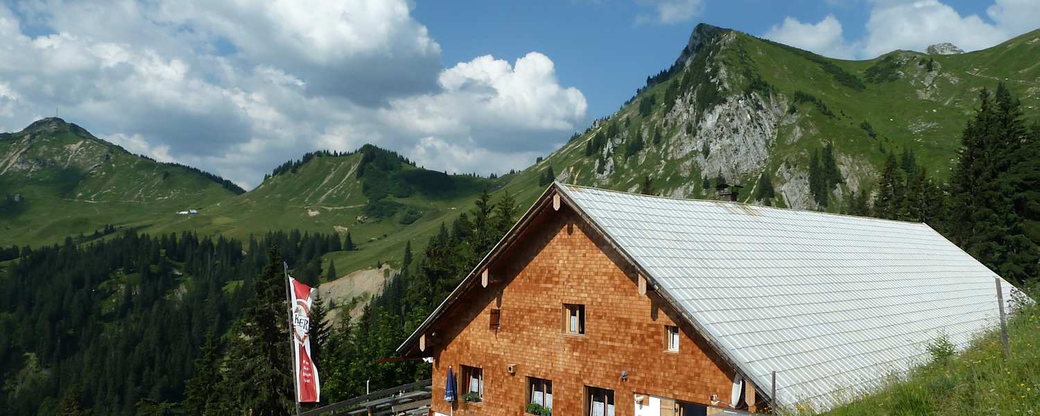 Die Gehrenalpe (1.610 m) in den Allgäuer Alpen
