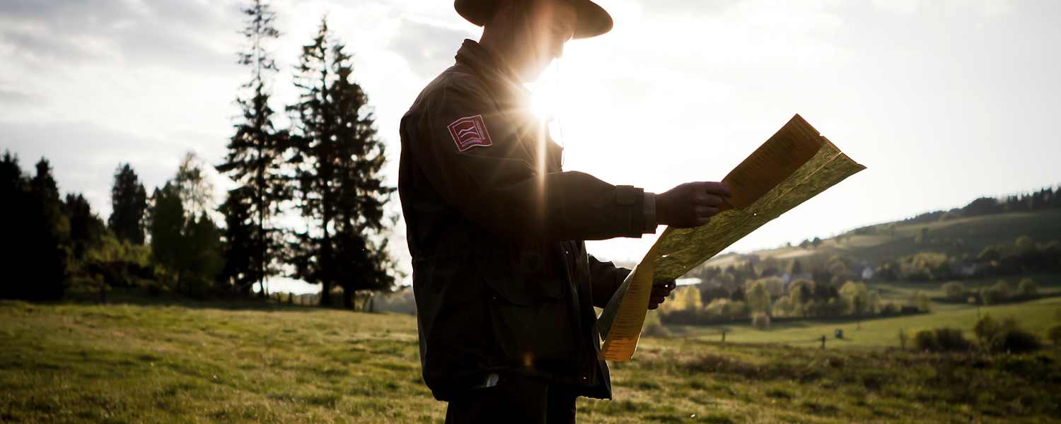 Ranger des Landesbetrieb Wald und Holz NRW am Rothaarsteig
