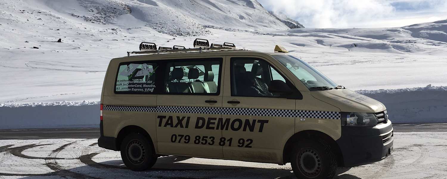Der Schneetourenbus erschliesst 6 Schweizer Tourengebiete, darunter den Lukmanierpass