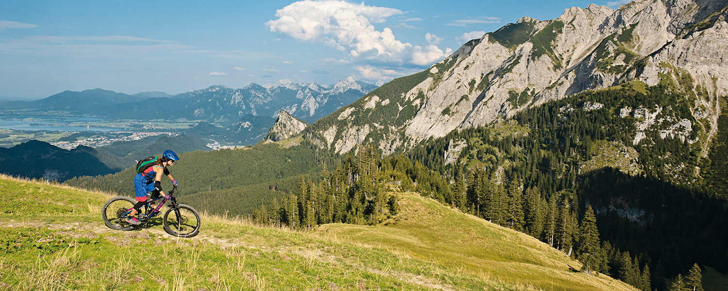 Trailabfahrt zur Hochalphütte in den Allgäuer Alpen