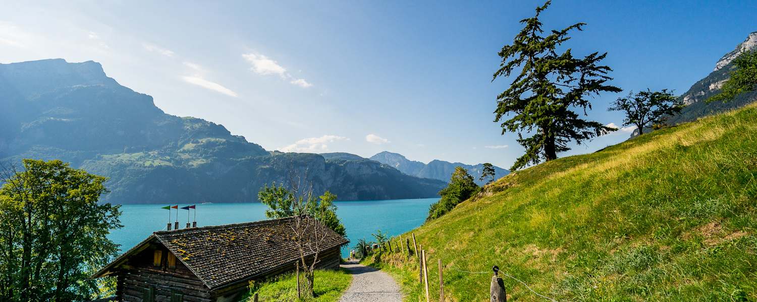 Sagenhafte Blicke auf den Vierwaldstättersee am Waldstätterweg