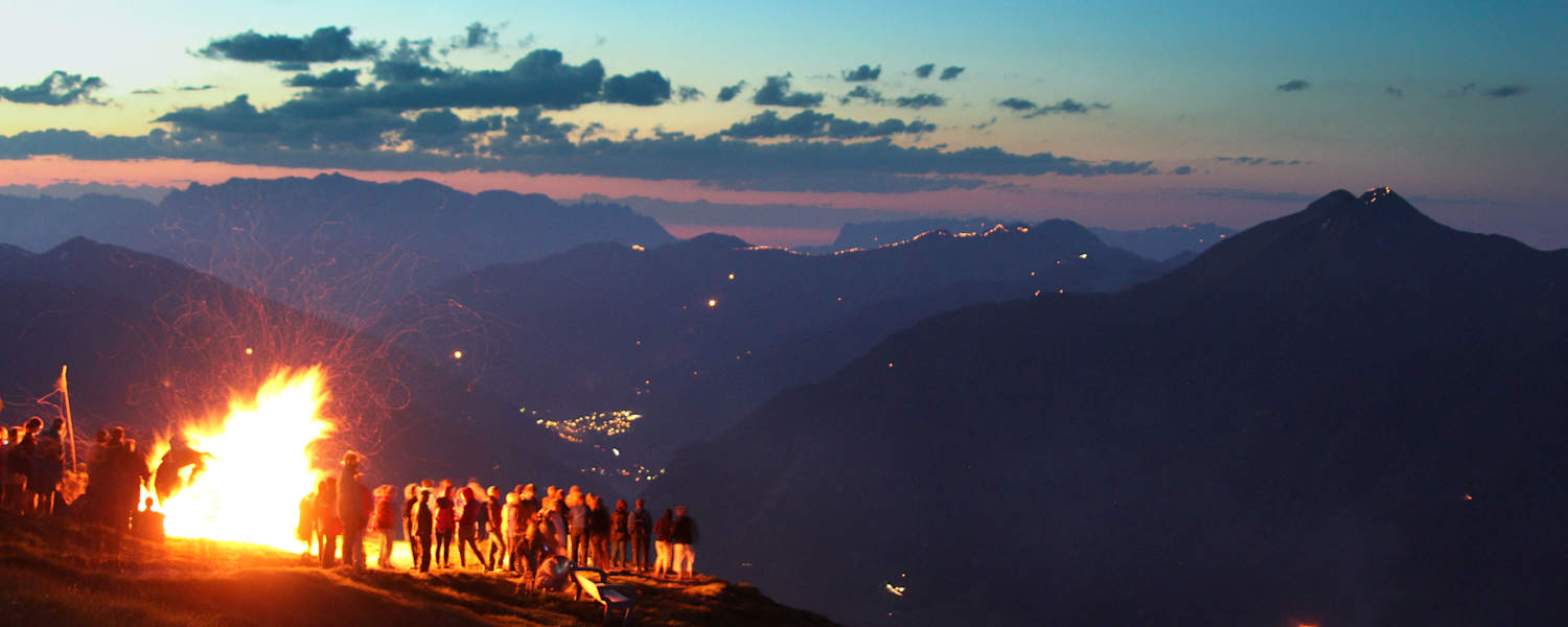 Sonnwendfeuer im Gasteinertal, Salzburg