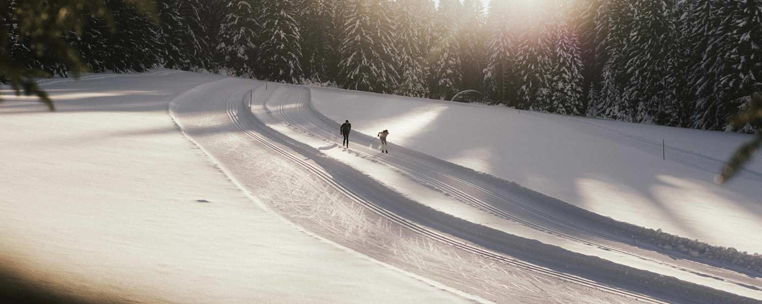 Langlaufen ist eine der gesündesten Winteraktivitäten.