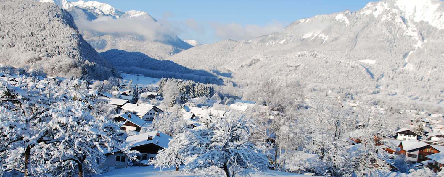 Winterlandschaft bei Unterwössen im oberbayerischen Landkreis Traunstein