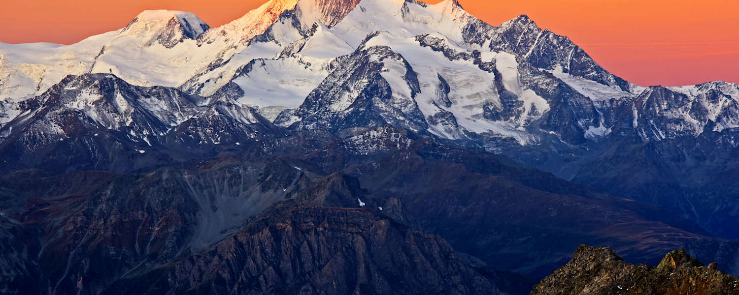 Alphubel: Blick in die Allalingruppe in den Walliser Alpen