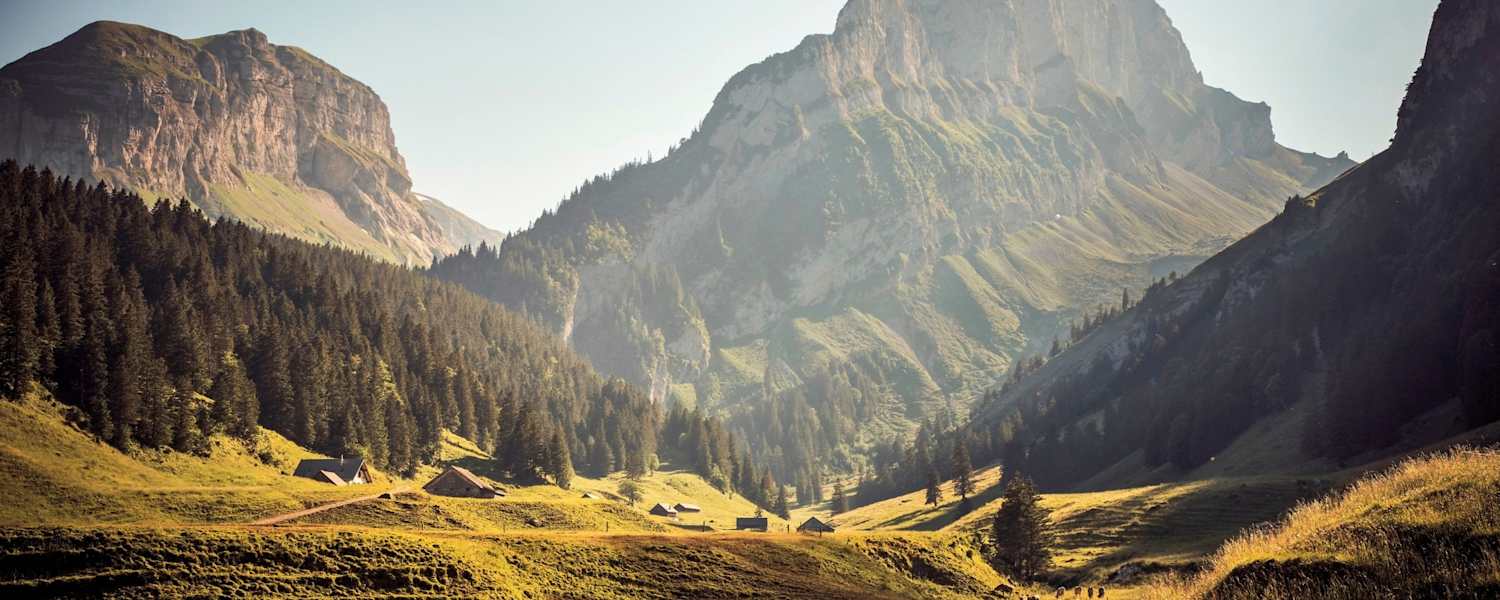 Die malerische Berglandschaft.