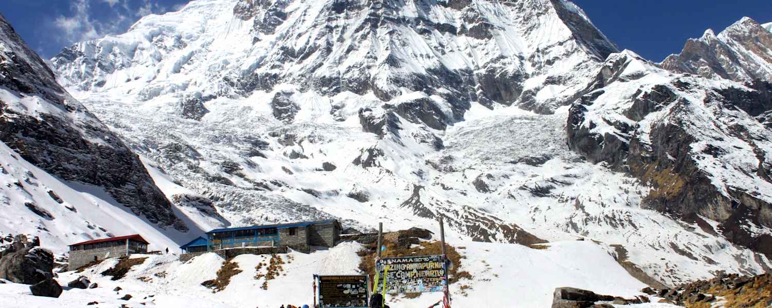 Mit Ski im Annapurna Basecamp auf 4.200 Metern