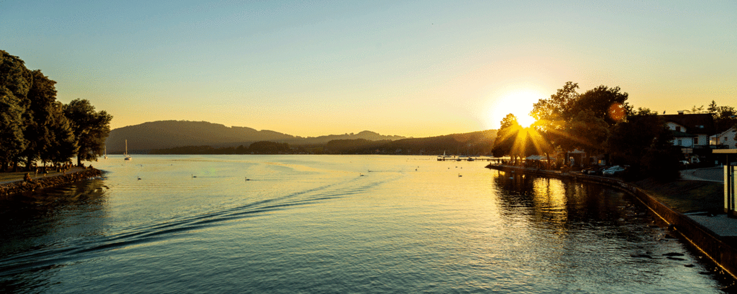 Blick von Seewalchen am Attersee im Salzkammergut