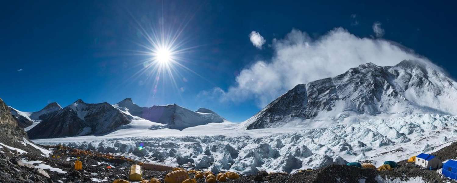 Das Basislager am Fuße des höchsten Bergs der Welt